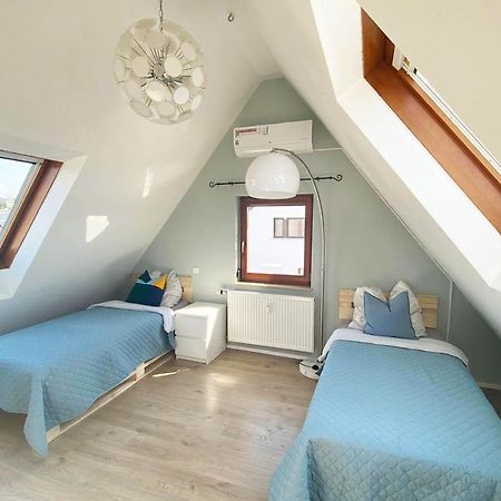 Gemuetliche 2 Zimmerwohnung Mit Tv Und Wlan Wendlingen am Neckar Extérieur photo