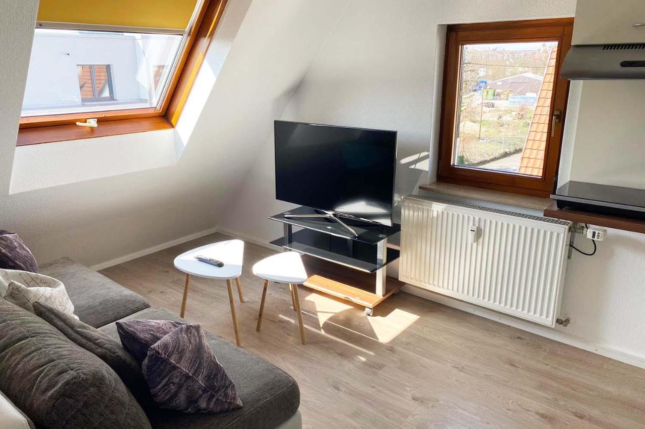 Gemuetliche 2 Zimmerwohnung Mit Tv Und Wlan Wendlingen am Neckar Extérieur photo